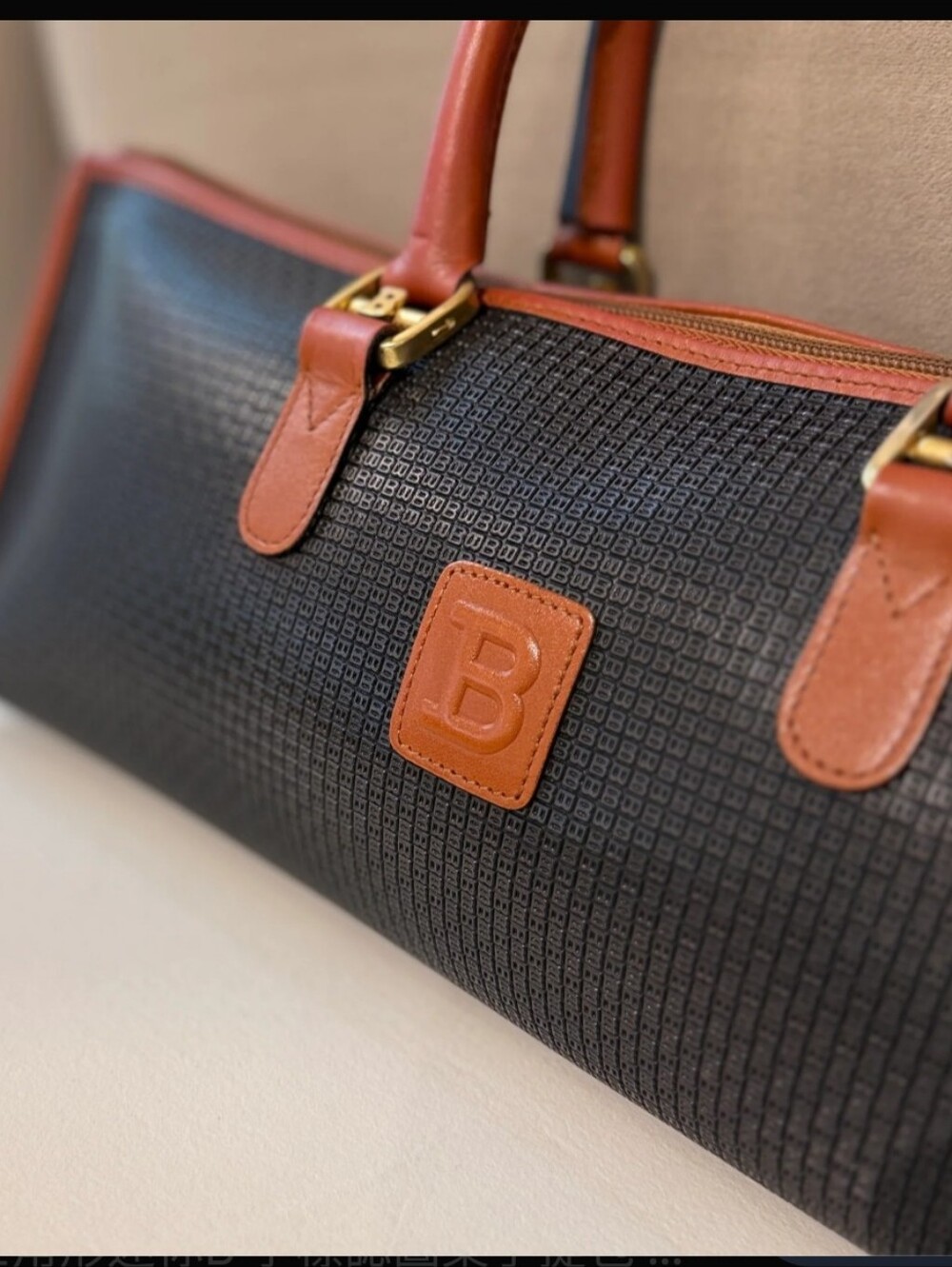 Bally Vintage Leather Handbag W/Logo Goldtone Hardware Black & Brown - Picture 3 of 17